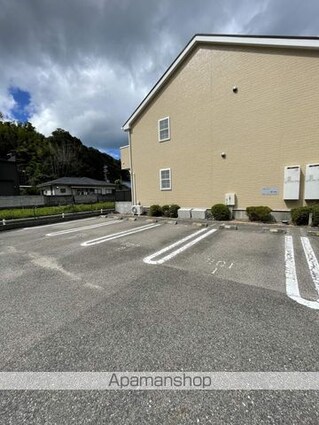 グランデ・フォルテ　Ⅱ[2DK/44.7m2]の駐車場