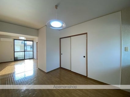 エステート松原Ａ・Ｂ棟[2LDK/55.42m2]のリビング・居間