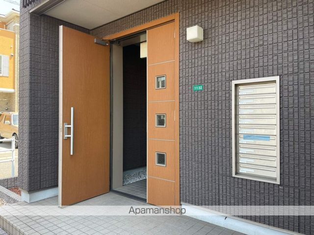 グランベレオ川口の玄関写真