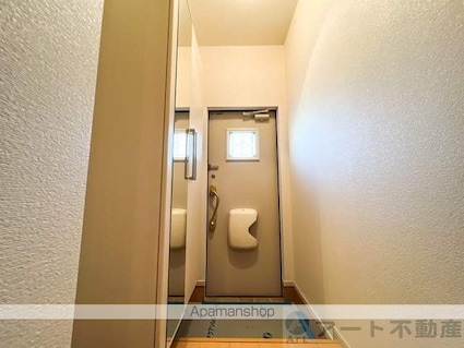 キャピトゥール[2LDK/63.49m2]の玄関