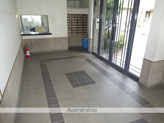 グレースコート香里園の玄関写真