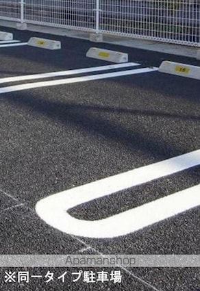 サニーレジデンス[2K/43.94m2]の駐車場2