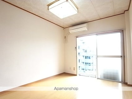 サンアベニュー滝山[1R/17.41m2]のリビング・居間