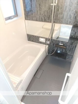和歌山県和歌山市関戸３丁目[3LDK/98.7m2]のバス