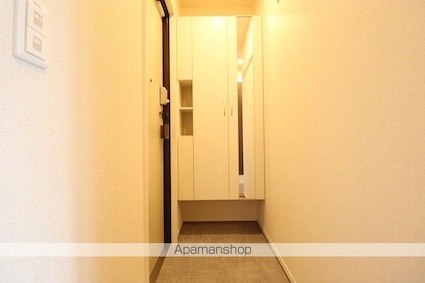 ヴァン・ヴェールおおたかの森　ＩＩ[1LDK/35.7m2]の玄関