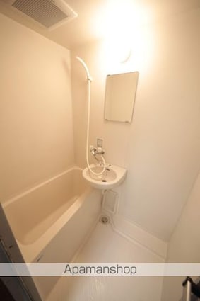 ホワイトウイング左入[1K/20.25m2]のバス