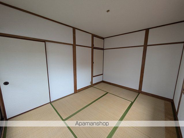 山陽本線 西条駅 徒歩15分 2階建 築45年の内装写真