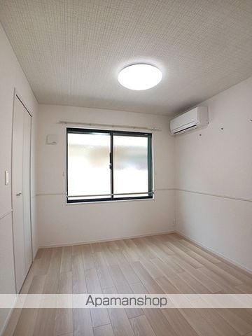 ヒカルサ熊谷肥塚IIの内装写真