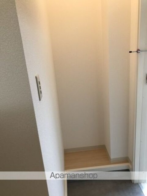 エクセレントモン[1R/23.18m2]の玄関