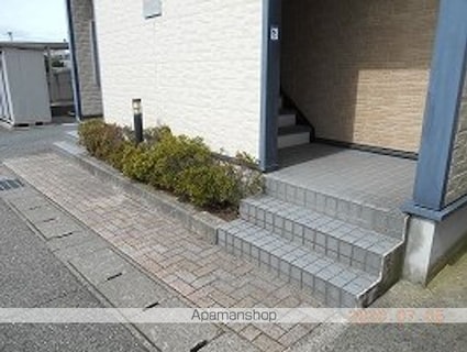 レオパレスエクセル[1K/21.81m2]の外観2