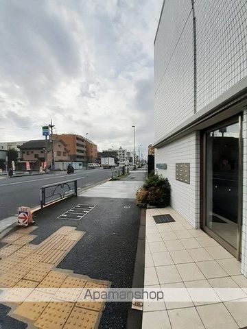中央本線 立川駅 徒歩16分 4階建 築13年の玄関写真