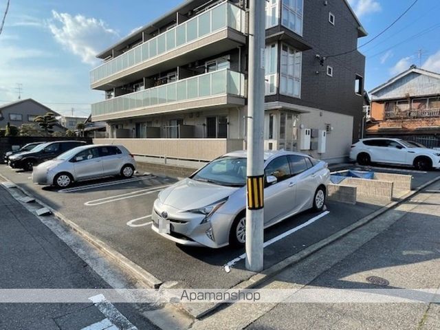 パステル一宮[1LDK/41.95m2]の駐車場
