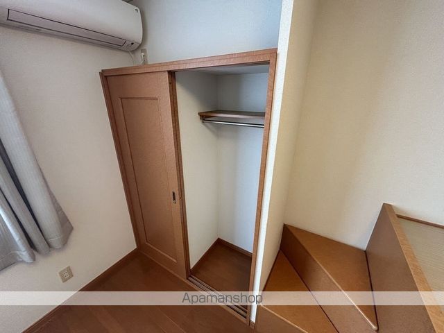 レオパレスフローラIVの内装写真