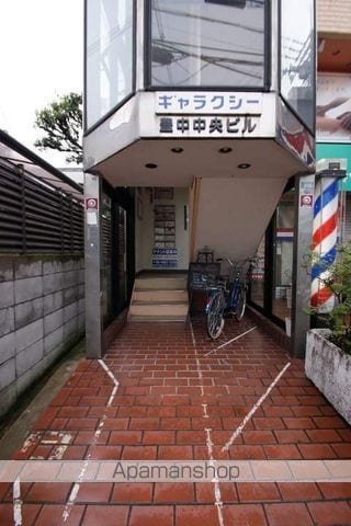 ギャラクシー豊中中央ビルの玄関写真