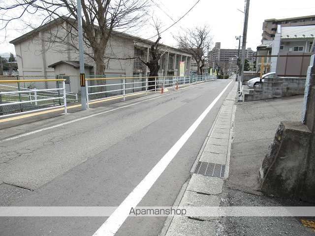 ブリリアントNの周辺写真