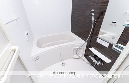 セグロ　３５８[1K/28.87m2]のバス