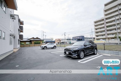 スペランツァ　ドゥーエ[1LDK/41.93m2]の駐車場3