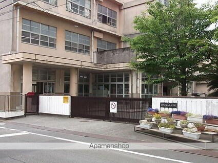 イーダッシュ八幡[1R/29.36m2]の周辺4