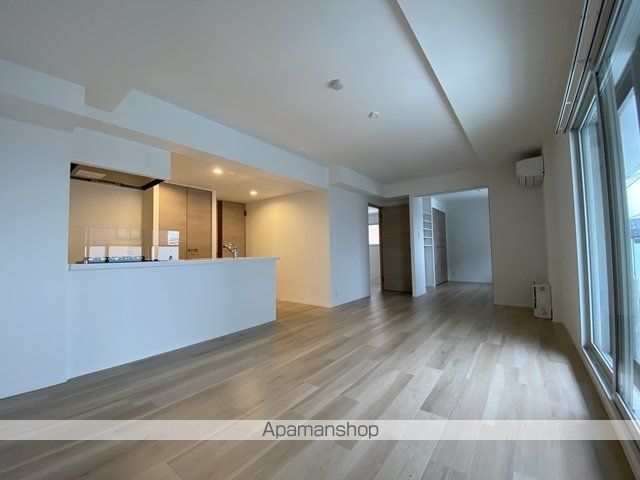 SーRESIDENCE神宮前の内装写真