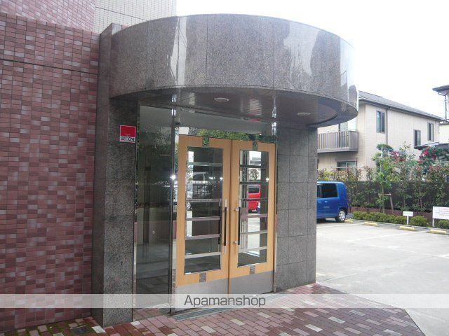 アバンサール湘南の玄関写真