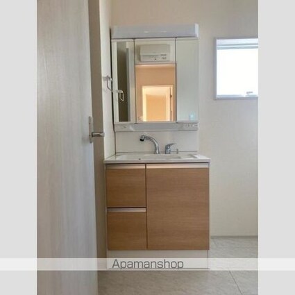 埼玉県春日部市粕壁東６丁目[3LDK/99.36m2]の洗面所