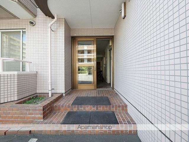 ラミアール円山の玄関写真