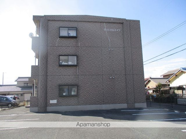 クリスタルハイツの外観写真