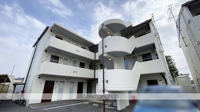 マンションLee II棟の外観写真