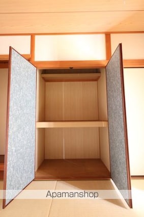 西村邸[4LDK/119.24m2]の収納