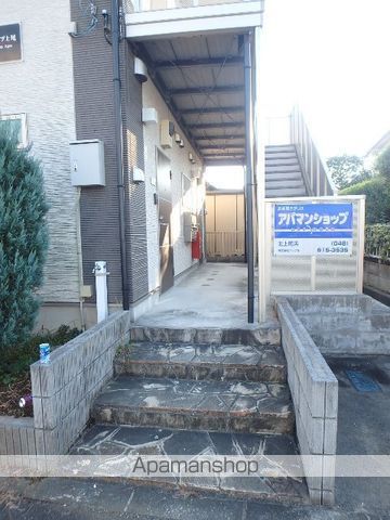 トップ上尾の玄関写真