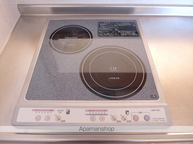 グランシティ A棟の内装写真