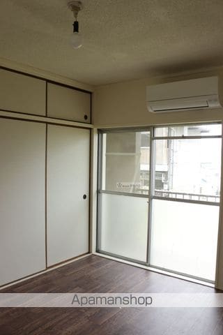 ヴィラナリー三原5号棟の内装写真