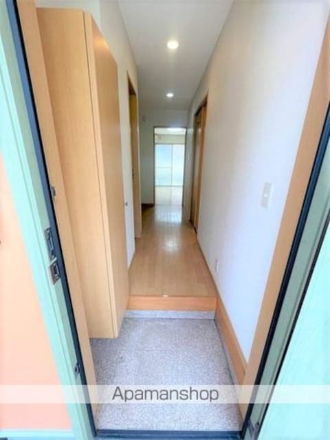 ルガール直川[1K/28.47m2]の玄関