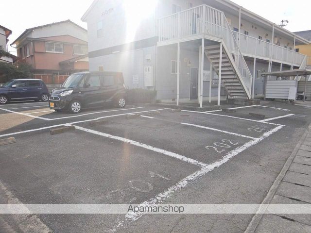 メゾン竹内[1LDK/40.04m2]の駐車場2