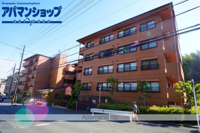 グランドムール生駒の外観写真