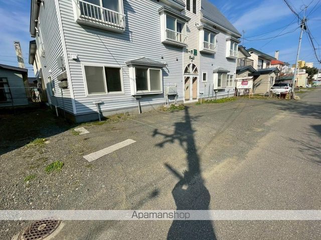 コーポ藤若草の玄関写真