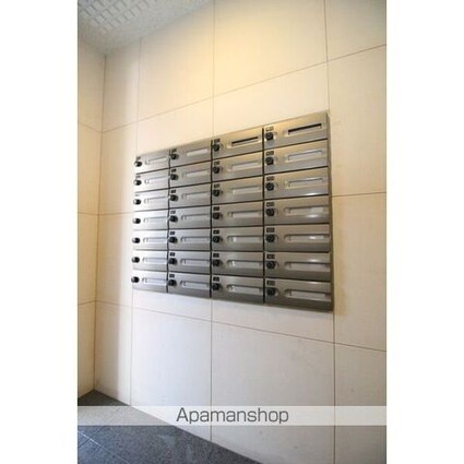 Ｗ　ＨＯＵＳＥ[1LDK/46.91m2]の共用部1