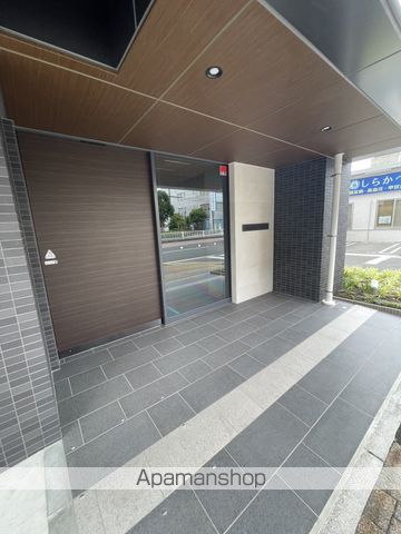 プレイス白壁の玄関写真