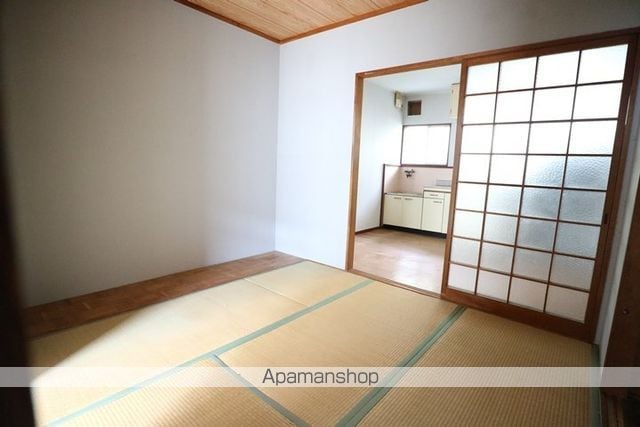 上中条ハイツの内装写真