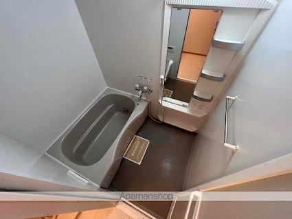 リビングタウン長久保　Ｂ[2LDK/52.4m2]のバス