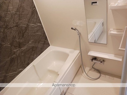 グラースＳＡＭ　Ⅲ[2LDK/56.12m2]のバス