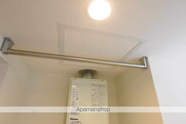 FLOS PROVAの内装写真
