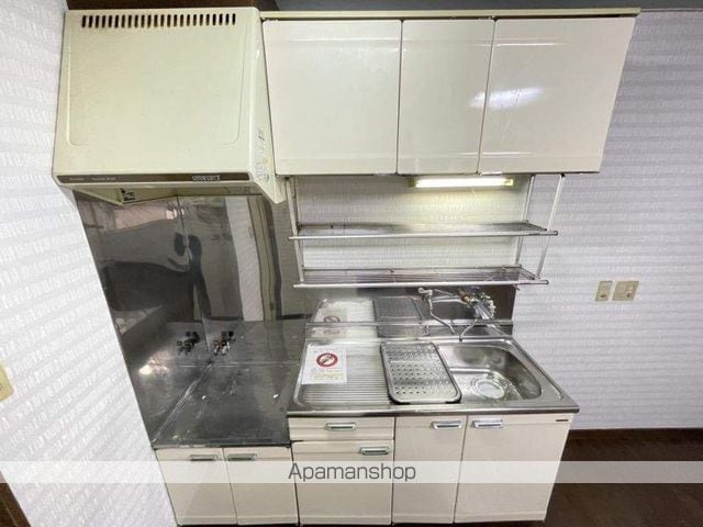 日乃出町10番1棟3戸の内装写真