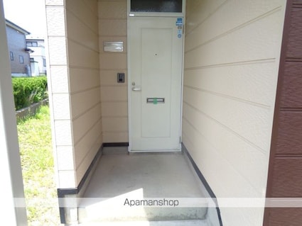 ユートピア久保５号棟[2DK/44.92m2]のエントランス
