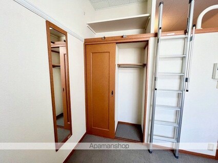 レオパレスくるまや[1K/20.28m2]の収納2