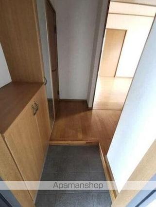 牟礼ぐらしＲｏｏｍ②[3DK/58.92m2]の玄関