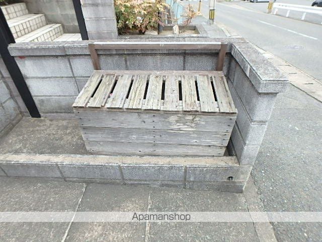 【福岡市東区下原のアパートの写真】