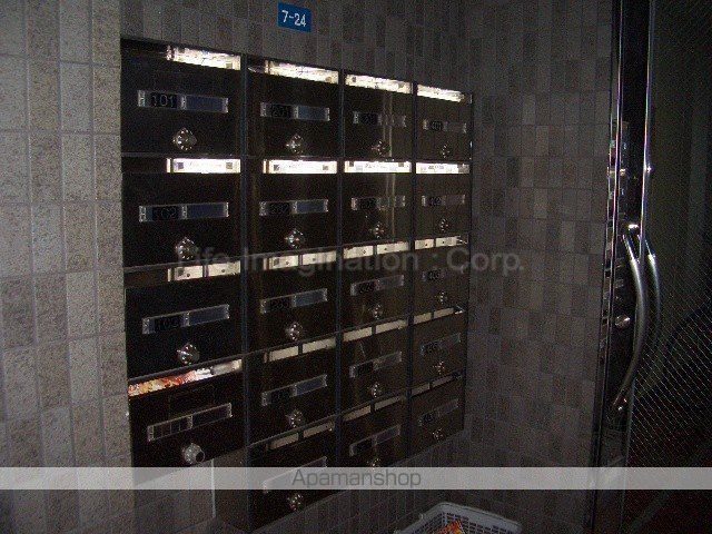 AMPLEURの玄関写真