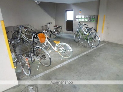 ベルパーク北山田[2DK/48.6m2]の共用部1