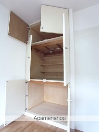 エトワール暁町[1R/16.43m2]の収納